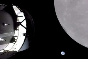 Artemis 1 Mission: NASA's Orion Spacecraft Makes Closest Flyby of Moon at 81 Miles Above Lunar Surface (Watch Video)