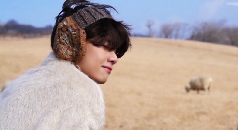 BTS’ V aka Kim Taehyung Images & HD Wallpapers for Free Download Online: Feast Your Eyes on Tae Tae’s Fashionable Looks and Attractive Personality