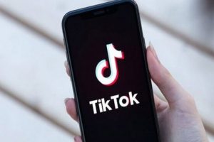 TikTok Invisible Body Challenge: Hackers Spread Malware to Steal Passwords, Credit Card Details of Users
