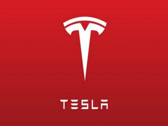 Tesla Recalls 3,21,000 Vehicles for Firmware Update That Causes Taillight Software Glitch