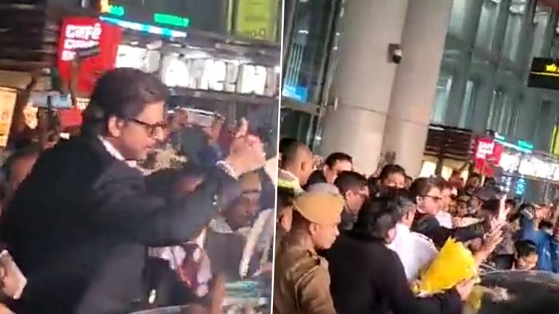 ‘Shah Rukh, Shah Rukh’ Shout Hundreds of Fans As SRK Attends Kolkata International Film Festival 2022, Watch Viral Video