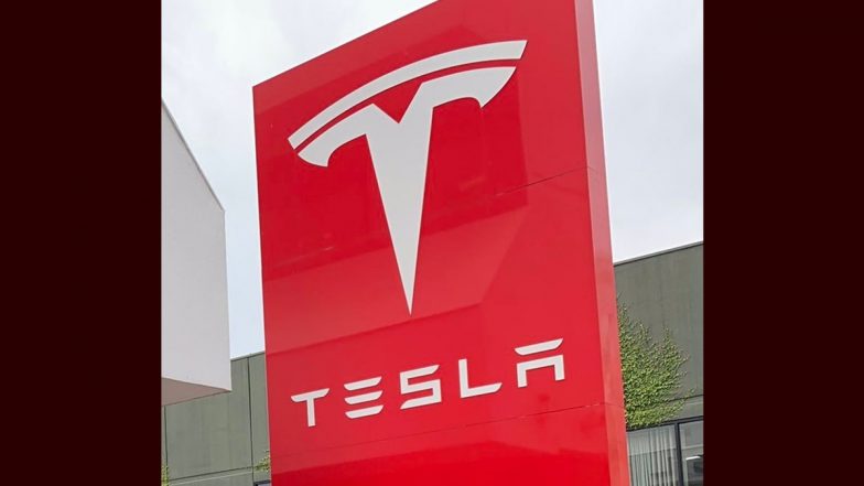 Tesla Layoffs: Elon Musk-Run Electric Car Maker Company To Sack 10% Employees in Early 2023, Pauses All Hiring