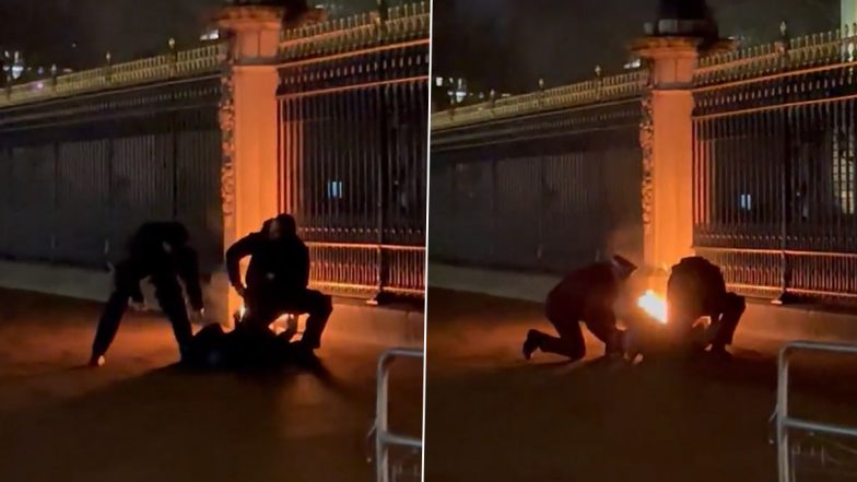 UK: Man Sets Fire to Gates of Royal Residence Buckingham Palace, Arrested (Watch Video)