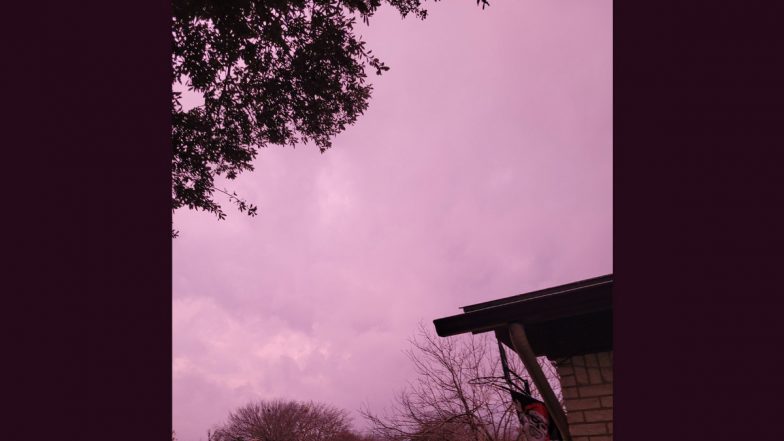 Mysterious Pink-Purple Colour Sky Appears Above Dallas; Reddit Post Showing the Unusual Weather Phenomenon Goes Viral 