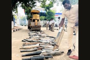 Andhra Pradesh: Nellore Police Use Road Roller To Destroy 173 Modified Silencers, Bike Owners Fined for Noise Pollution (Watch Video)