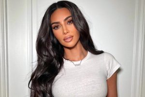 Kim Kardashian Gets Trolled by Twitterati After Purchasing Princess Diana’s Attallah Cross Necklace at Auction; Check Out Hilarious Tweets and Reactions