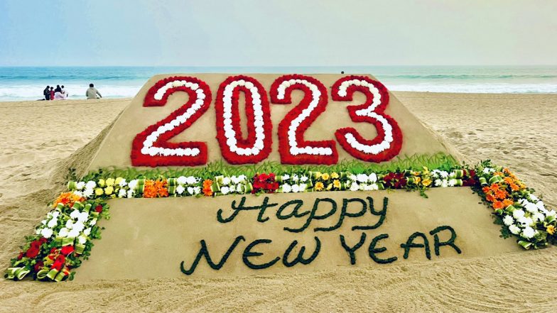 New Year 2023 Sand Art and Greetings: Sudarsan Pattnaik Wishes With Beautiful Sand Art on The First Day of The New Year! (View Photo)
