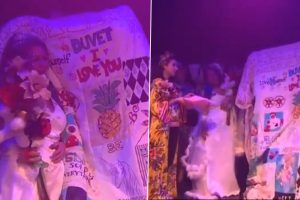 British Woman Marries Her Blanket, Describes Relationship With Her Duvet as The 'Most Meaningful One' (Watch Viral Video)