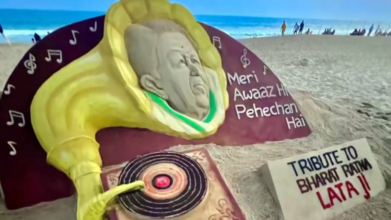 Lata Mangeshkar Death Anniversary 2023: Sand Artist Sudarshan Pattnaik Creates Beautiful Sculpture Paying Tribute to the ‘Melody Queen’ (Watch Video)