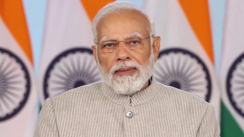 PM Narendra Modi Writes Back to Class 2 Student’s Condolence Message on His Mother Heeraben’s Demise, Read His Letter Here
