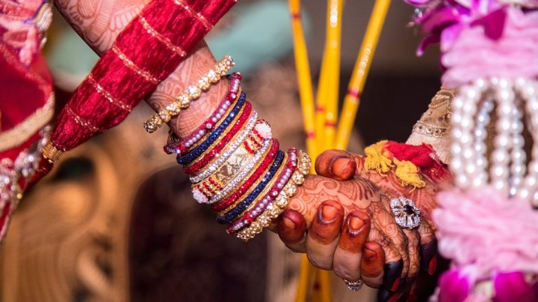 Wife Swapping or Love Quadrangle in Bihar? Married Women Fall for Each Other’s Husbands, Get Married to Them in Bizarre Exchange in Khagaria