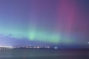 Northern Lights Dazzle in Skies Over Stonehenge, Different Parts of World; Stunning Photos of Auroras in Red and Green Colours Surface Online