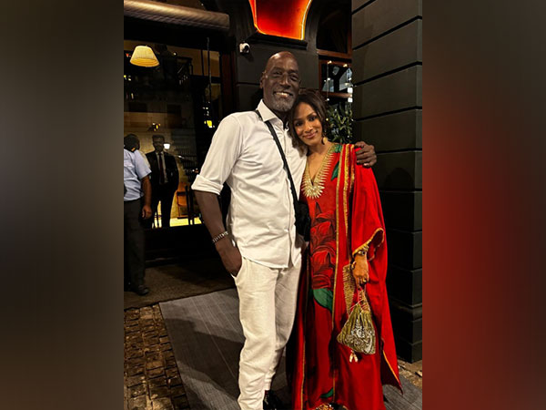 Masaba celebrates Diwali with dad Vivian Richards, calls it “special”