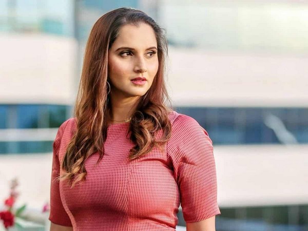 Parineeti, Riteish, Anushka wish Sania Mirza on her birthday