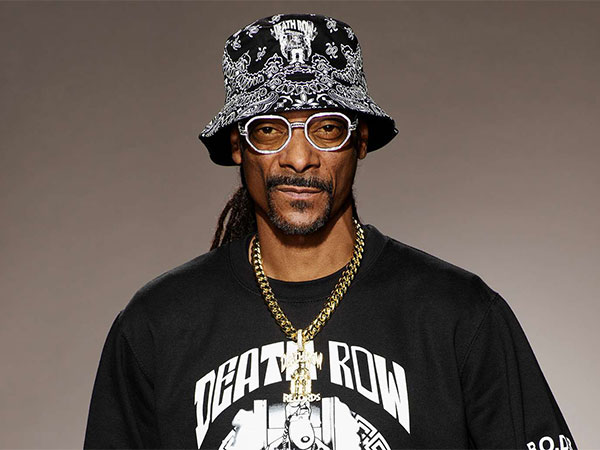 Snoop Dogg claims he’s quitting smoking