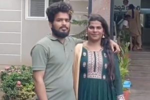 Telangana Man Marries Transgender After Falling in Love, Couple Approach Cops for Protection (Watch Video)