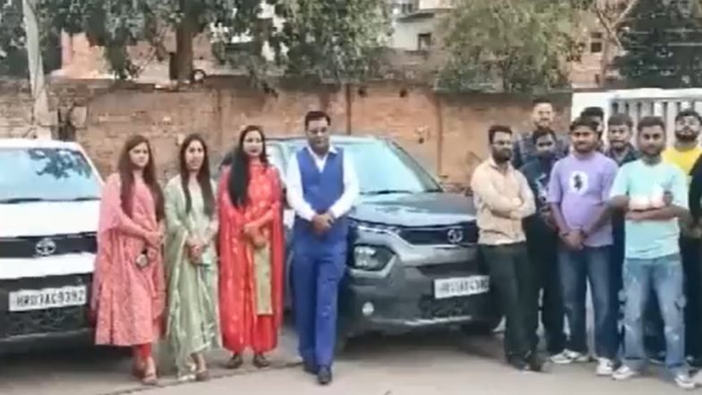 ‘Diwali Bonus Mein Mila Car!’ For Deepavali 2023, Employees of Pharma Company in Haryana Gifted Cars