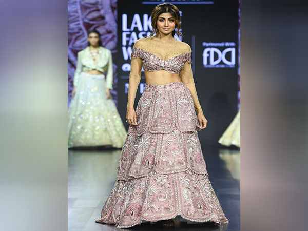 Shilpa Shetty dolls up in pink lehenga for designer Megha Bansal